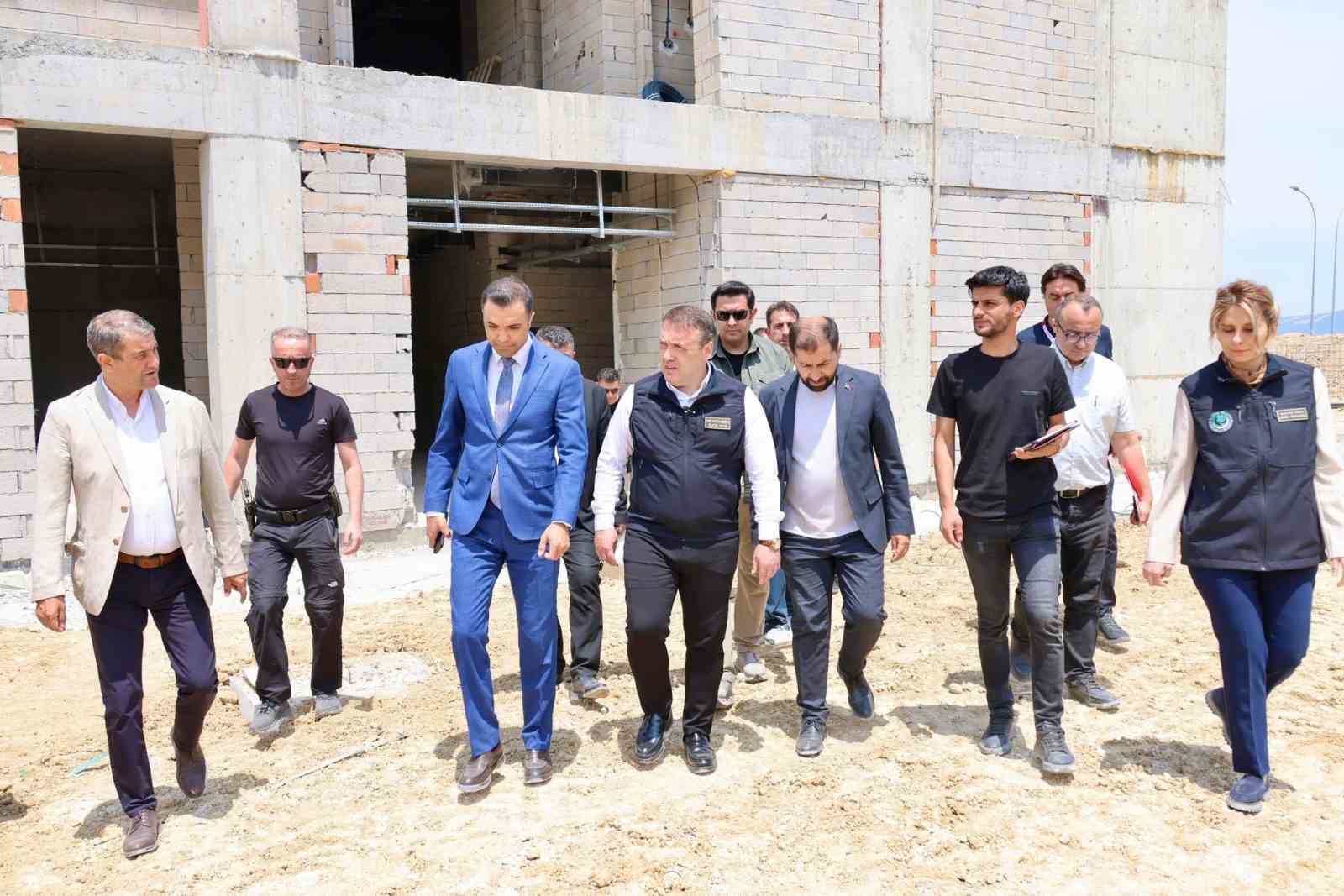 Söğüt Ertuğrulgazi Devlet Hastanesi inşaatı devam ediyor