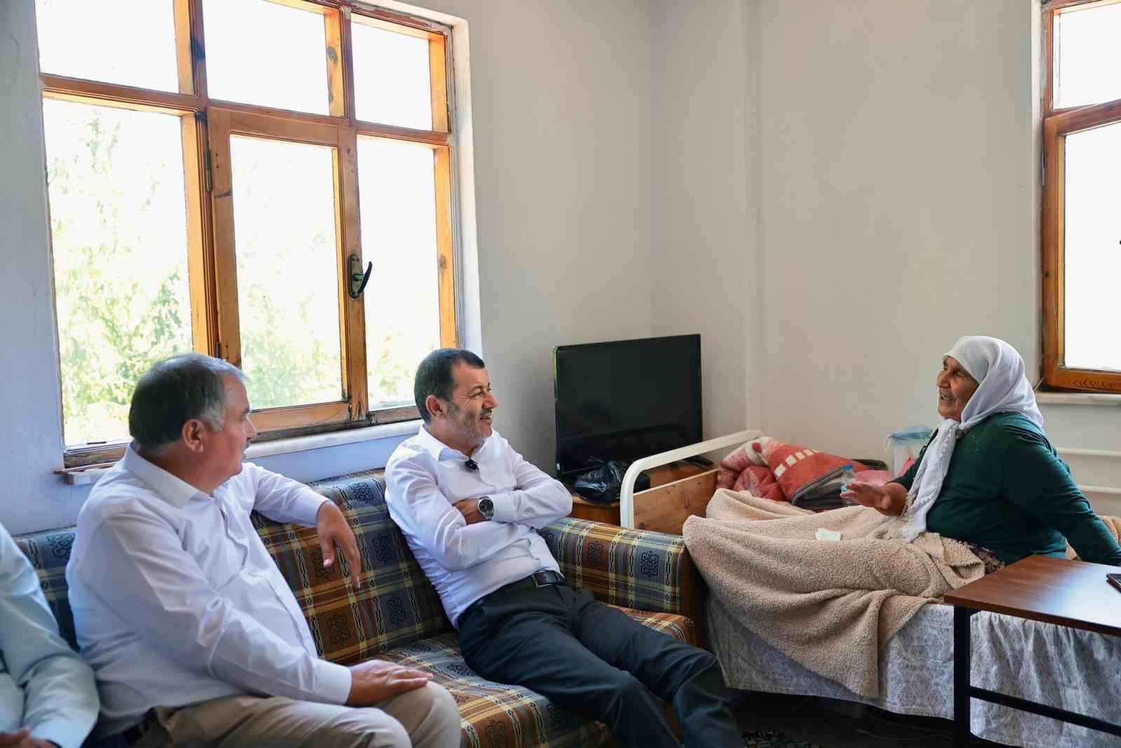 Başkan Çavuşoğlu ve Başkan Pütün Beyağaçlı vatandaşlar ile bir araya geldi