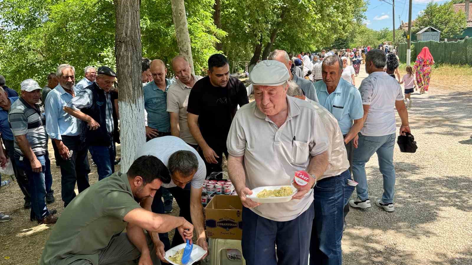Büyükpaşa köyünde geleneksel köy hayrı düzenlendi