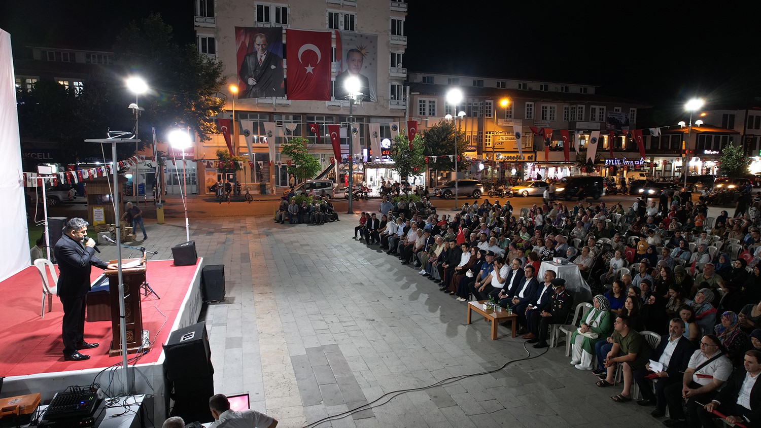 Manisa&rsquo;da 15 Temmuz ruhu meydanlara taştı