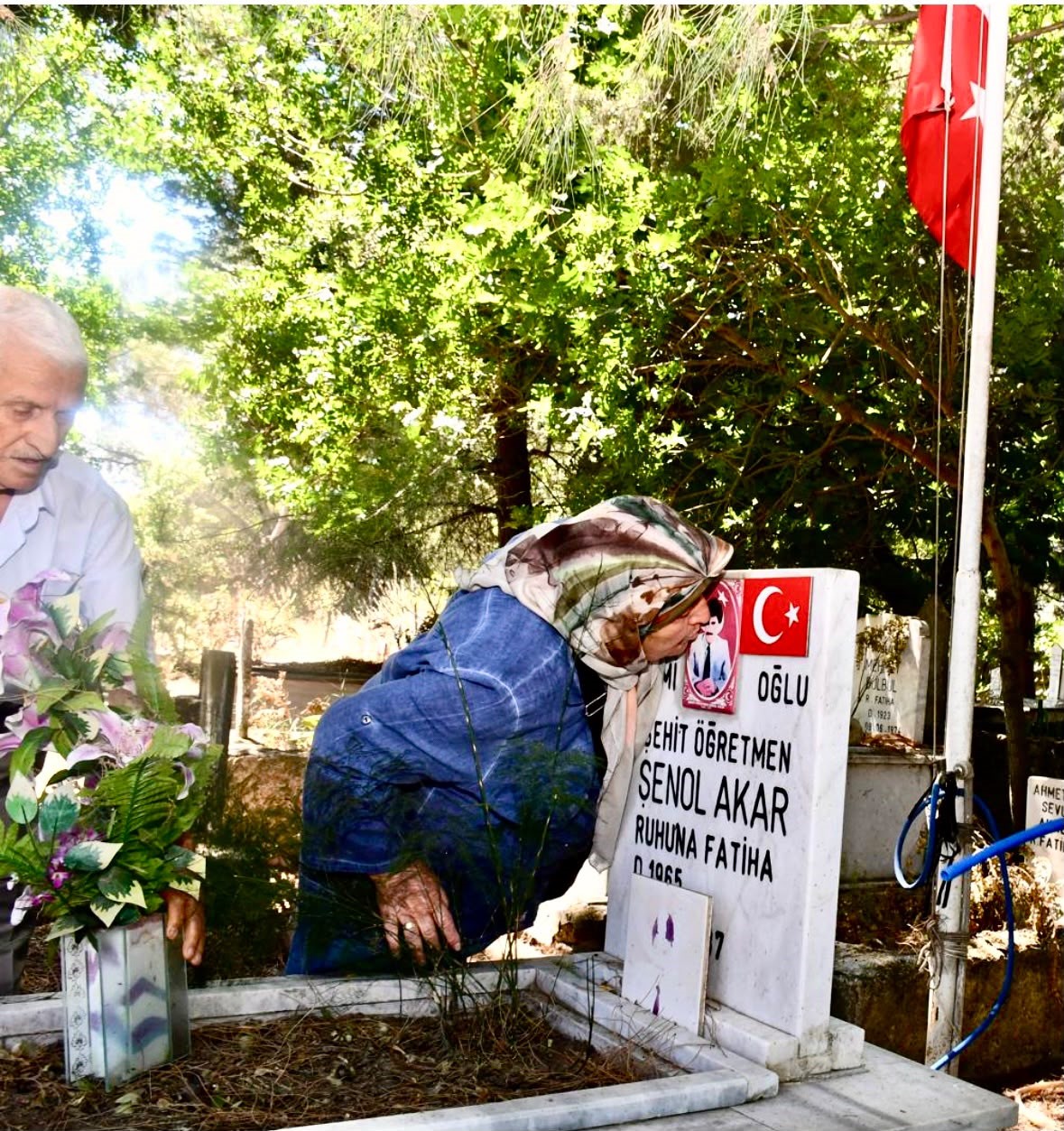 Aydın&rsquo;da şehit &ouml;ğretmenin ailesine anlamlı vefa