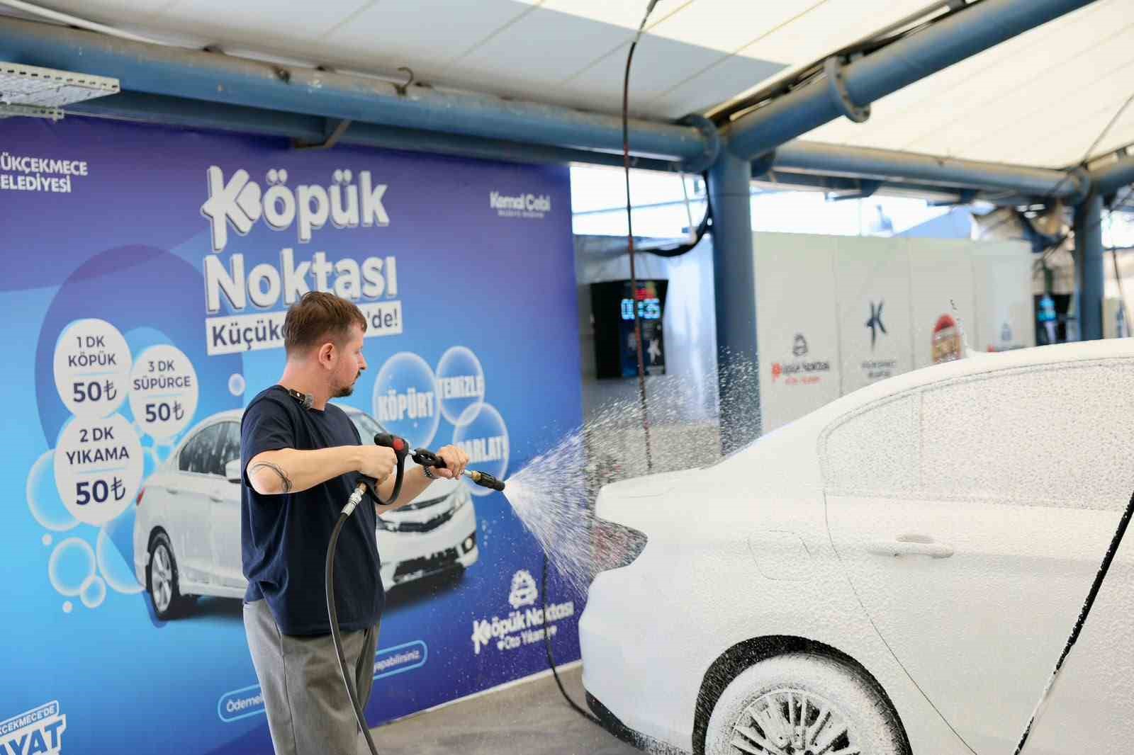 Küçükçekmece Belediyesi’nden araç sahiplerine köpük noktası hizmeti