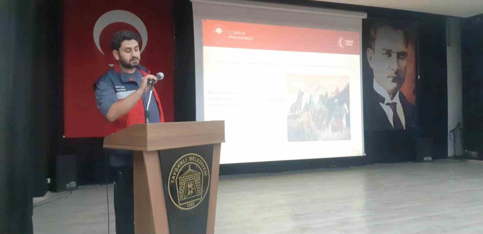 Tavşanlı’da denetimli serbestlik yükümlülerine hayvan sevgisi ve hakları eğitimi