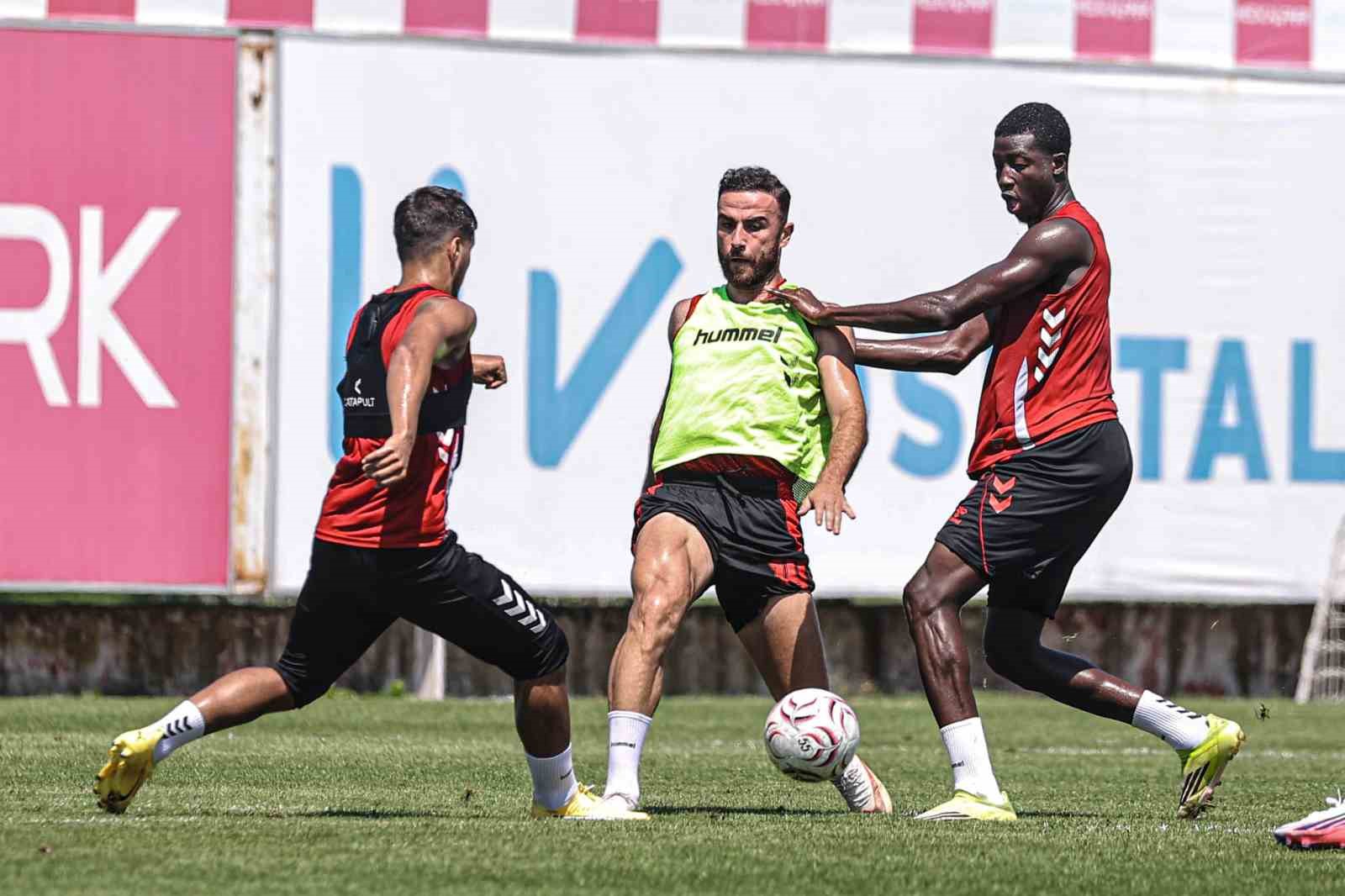 Samsunsor, zorlu Çaykur Rizespor deplasmanına hazırlanıyor