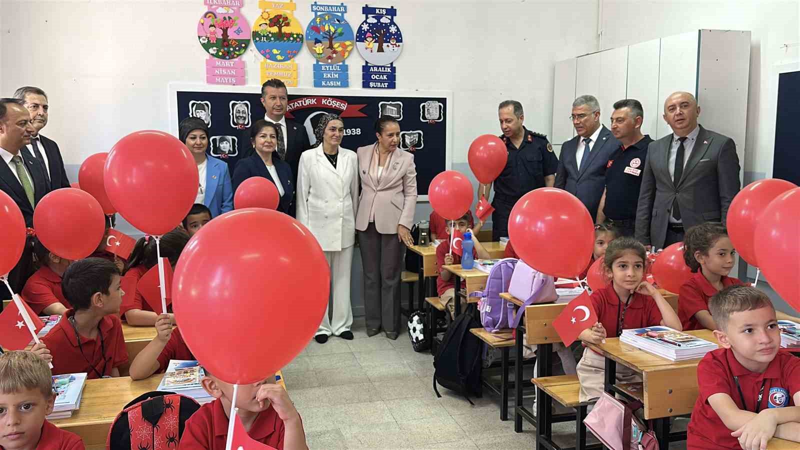 Burdur’da yeni eğitim öğretim yılı başladı: 41 bin 943 öğrenci ders başı yaptı