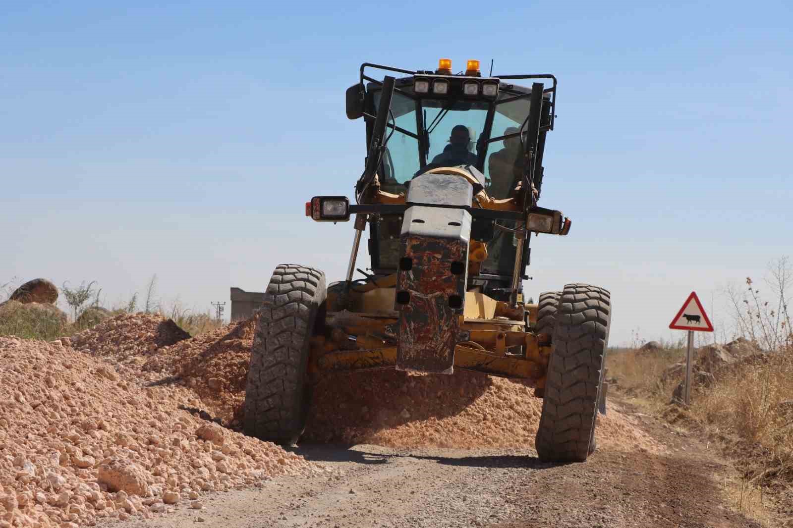 Siverek ilçesi büyükşehir belediyesinin çalışmalarıyla rahat bir nefes alıyor