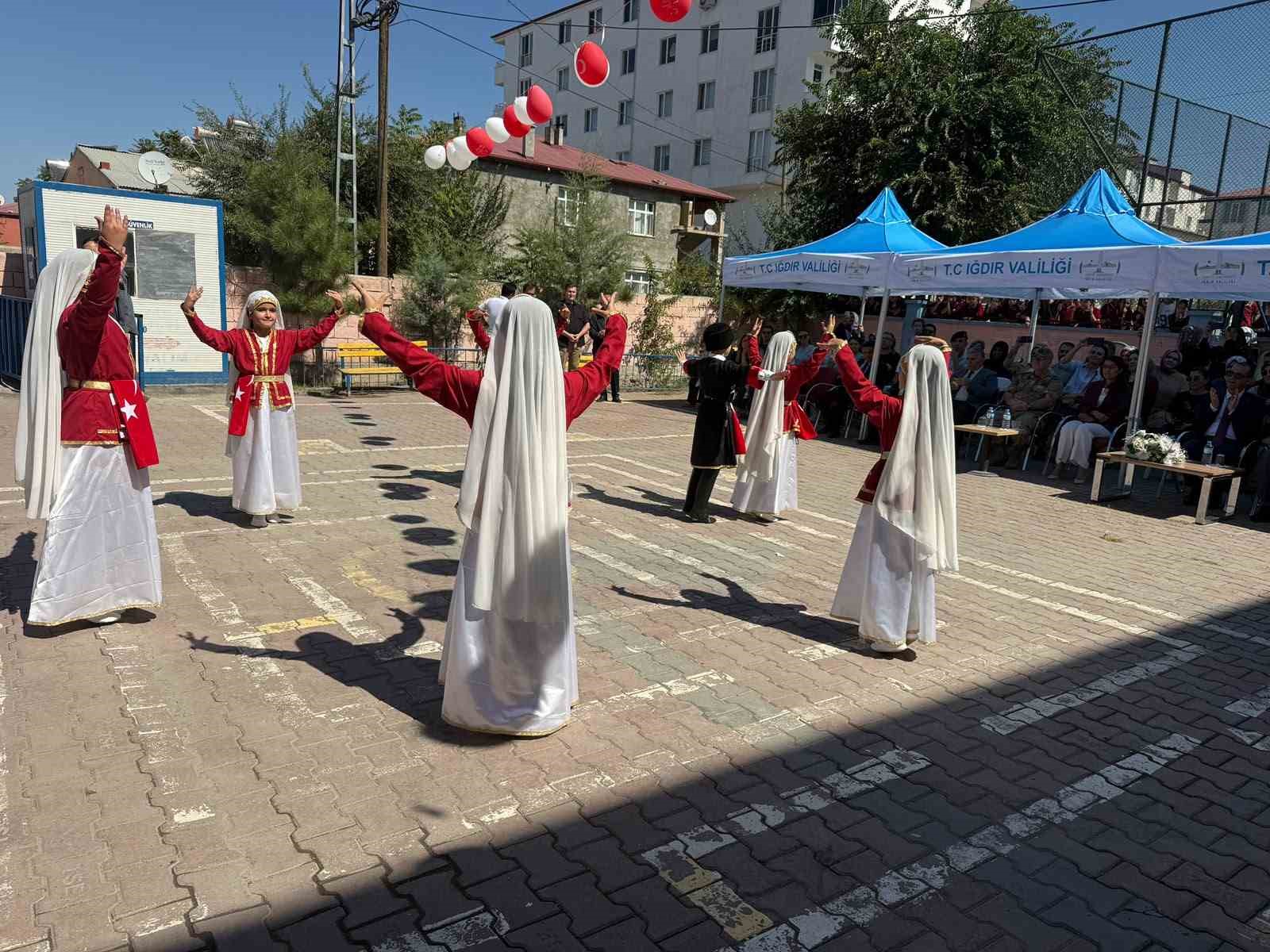 Iğdır&rsquo;da 2026-2027 eğitim &ouml;ğretim yılı ders ziliyle başladı