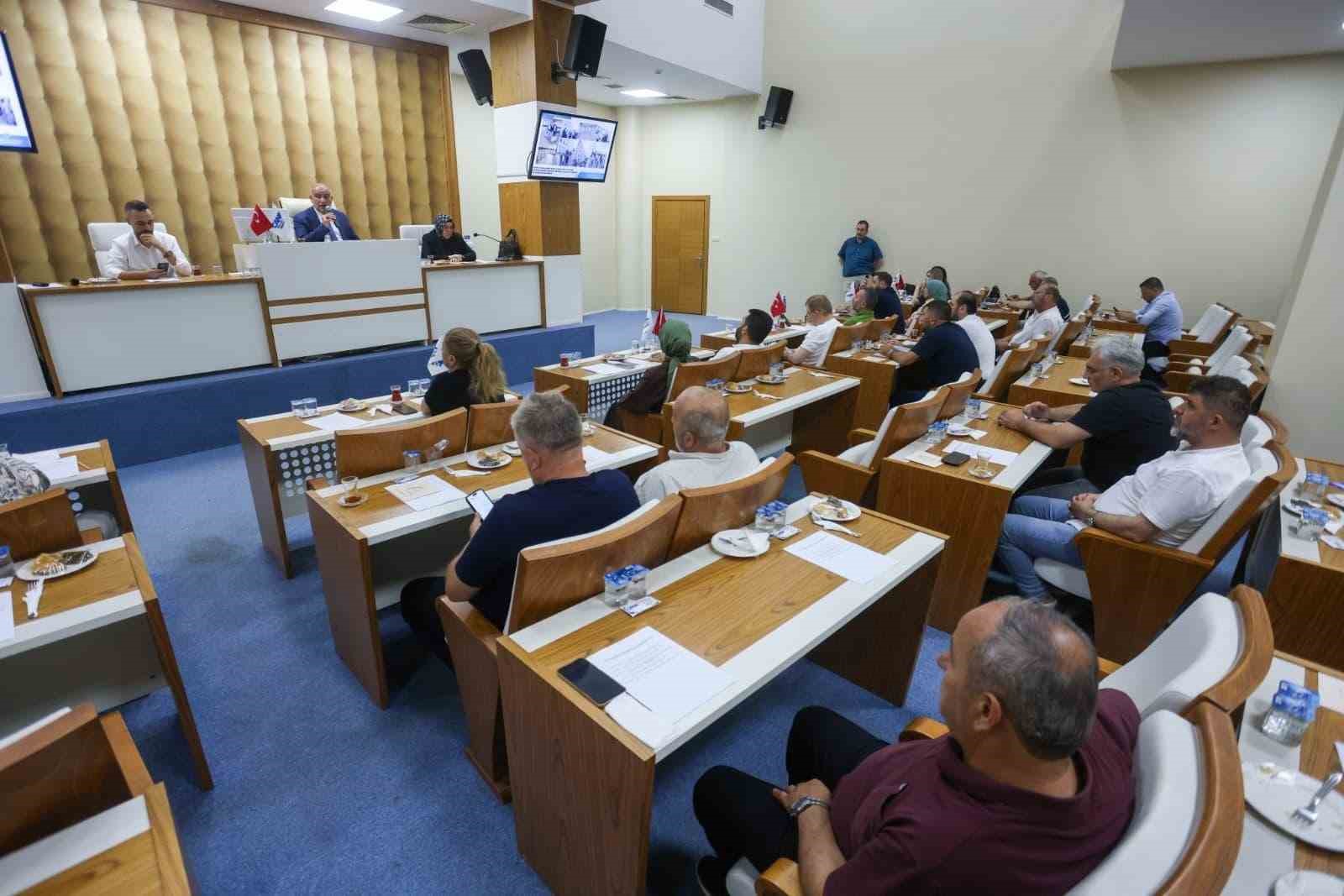 Başkan Sandıkçı: "Eser ve hizmet çıtasını yukarıya taşımaya devam ediyoruz"