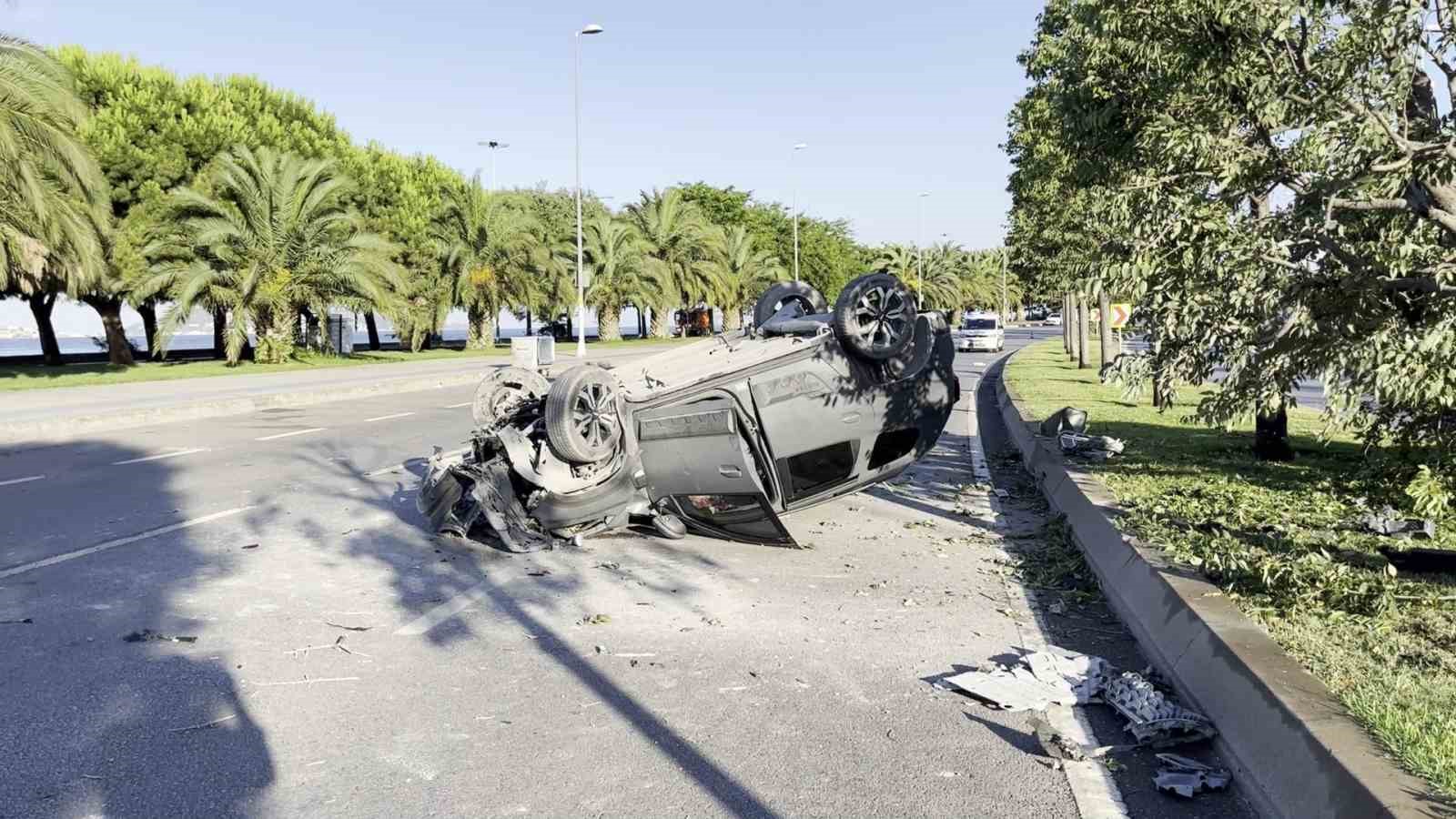 Kartal’da direksiyon hakimiyetini kaybeden otomobil takla attı: 1 yaralı