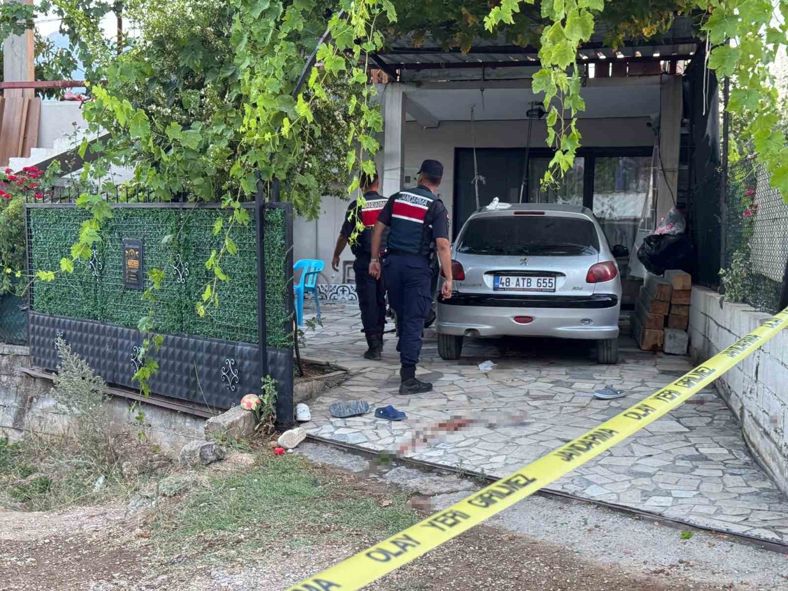 Fethiye’deki komşu dehşeti kamerada