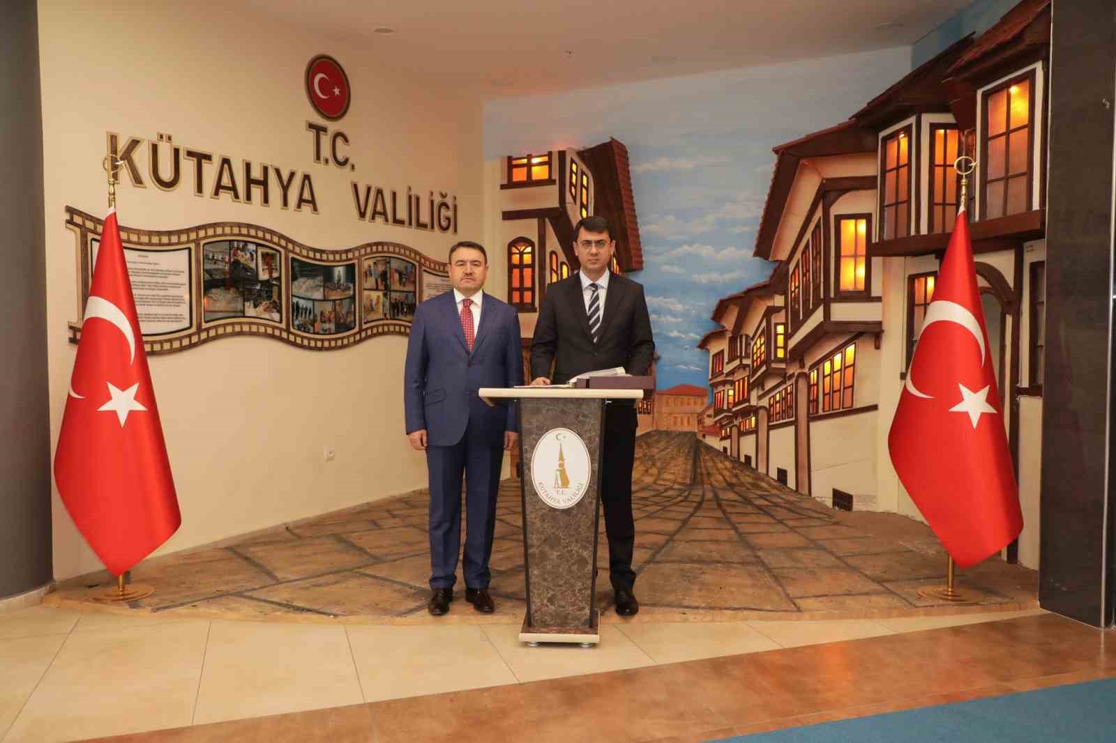 Uşak Valisi Kartal’dan Kütahya Valisi Işın’a iade-i ziyaret