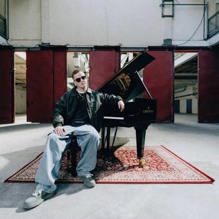 Alman piyanist LEVI.SCT, Türkiye’deki ilk konserini 28 Kasım’da verecek
