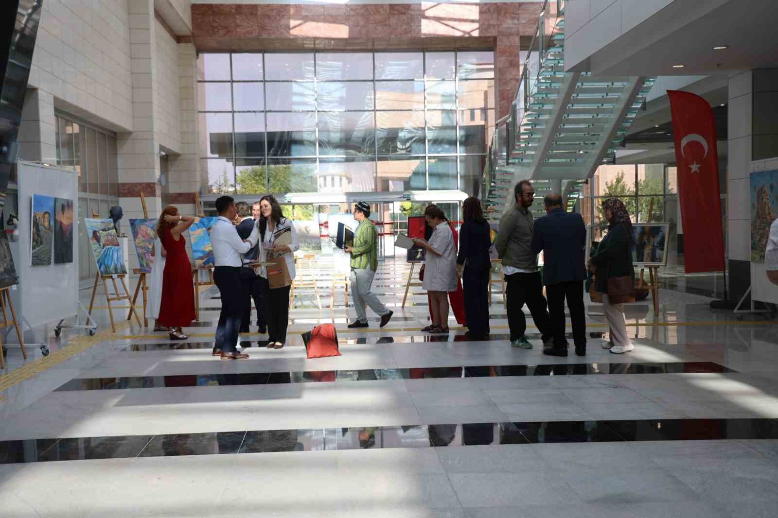 Türk dünyasının ortak tuvali Kapadokya’da renk buldu