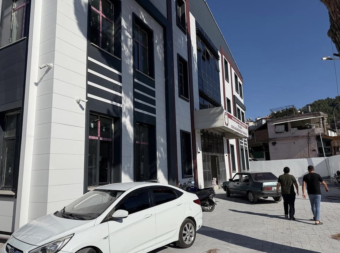 Yayladağı’nda meslek yüksekokulunda çalışmalar sürüyor