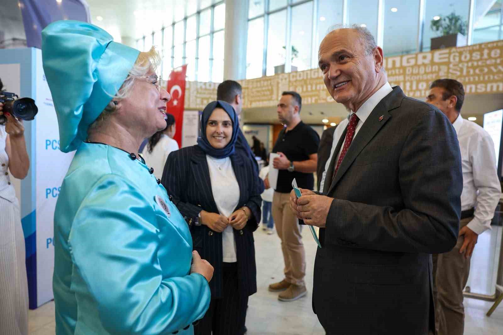 Başkan Faruk &Ouml;zl&uuml; Bursa&rsquo;da D&uuml;zce&rsquo;yi anlattı