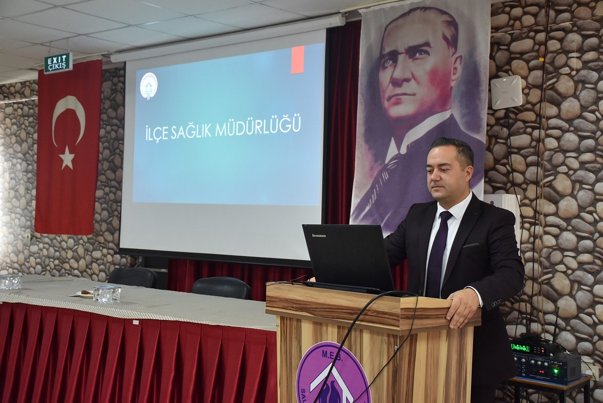 Salihli&rsquo;de kamu yatırımları masaya yatırıldı