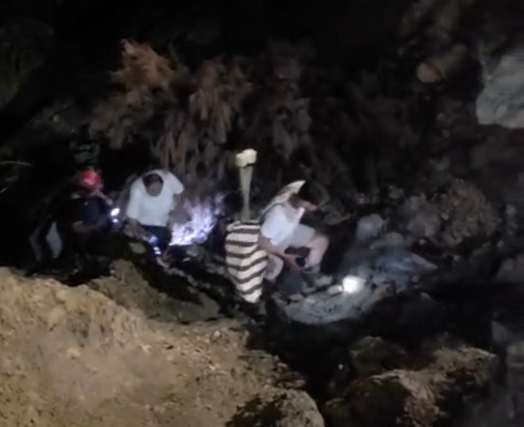 Kozan&rsquo;da G&ouml;ksu &Ccedil;ayı&rsquo;nda mahsur kalan 2 vatandaş kurtarıldı