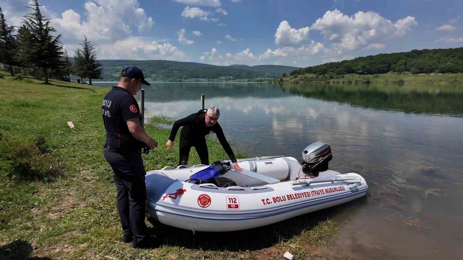 Bolu İtfaiyesi&rsquo;nden nefes kesen tatbikat: Dalgı&ccedil;lar g&ouml;reve hazır