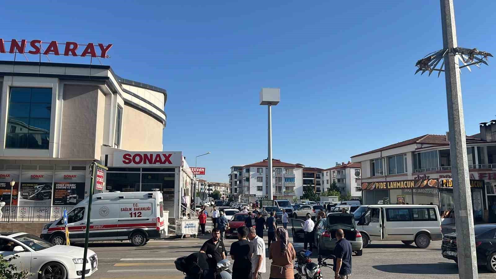 Kazadan ka&ccedil;mak isterken motosiklet &ccedil;arptı