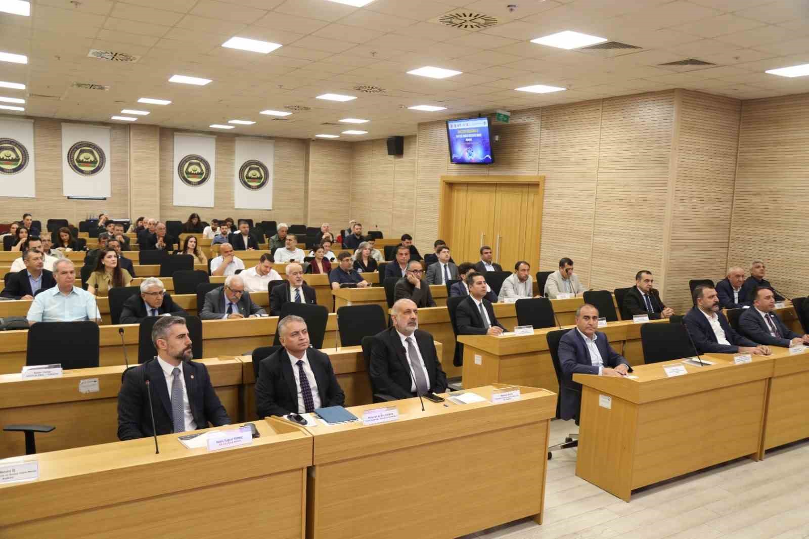 İhracat Genel M&uuml;d&uuml;r&uuml; Yal&ccedil;ınkaya: "Doğrudan ihracatın kapıları a&ccedil;ılırsa Diyarbakır&rsquo;ın ihracat rakamı 1 milyar dolara &ccedil;ıkabilir"