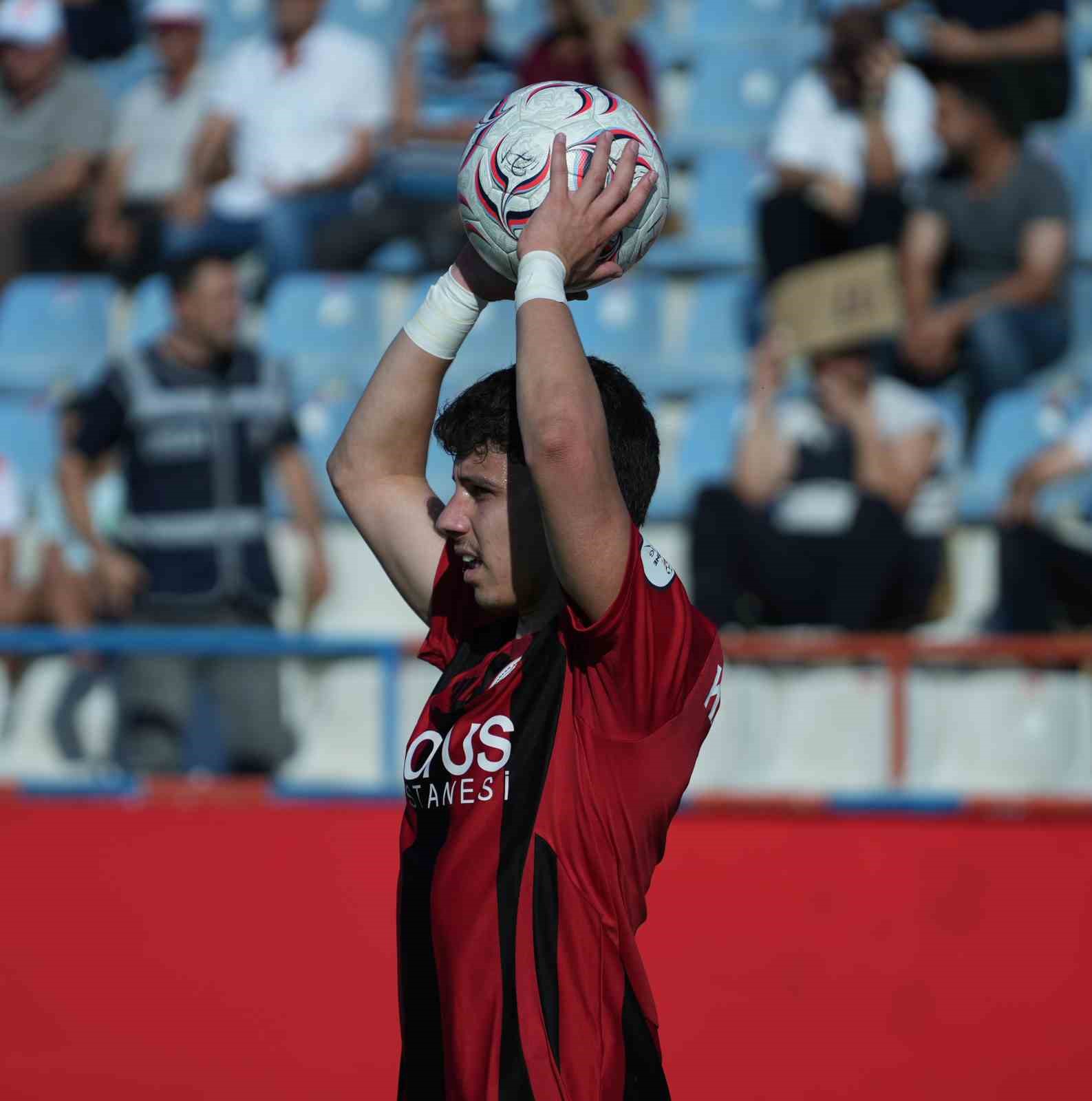 TFF 3. Lig: Kırıkkale FK: 1 - Karaköprü Belediyespor: 3