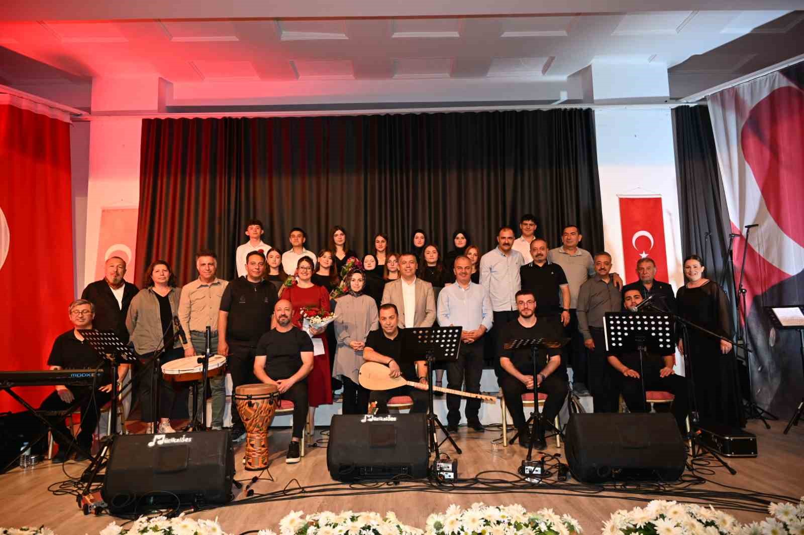 Demirci’de Bozkırın Tezenesi Neşet Ertaş’a vefa gecesi