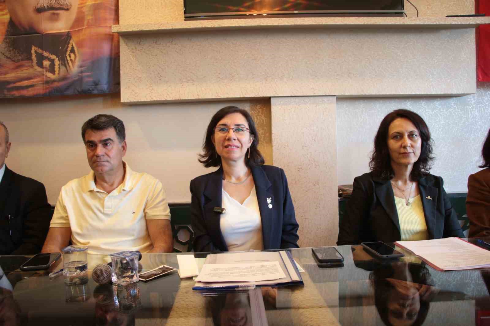 Uşak Belediye Başkan Vekili Terekeci Özkan basın mensupları ile bir araya geldi