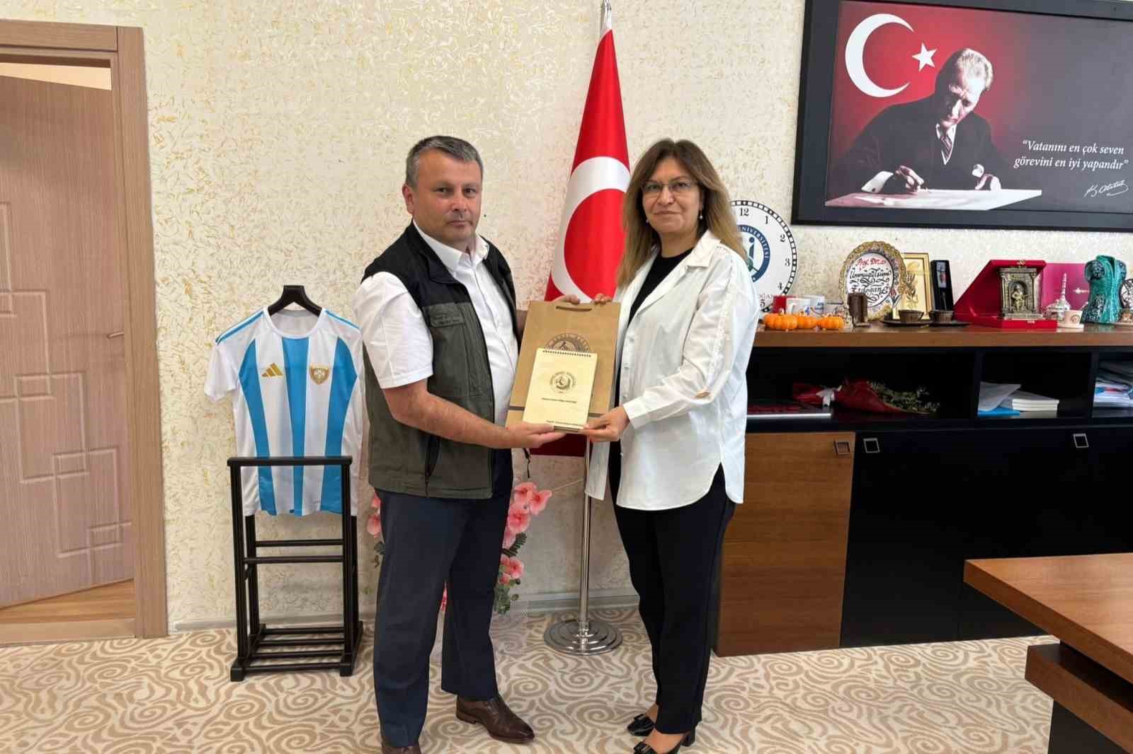 Bayburt Üniversitesinde orman kulübü kurulması için çalışma başlatıldı