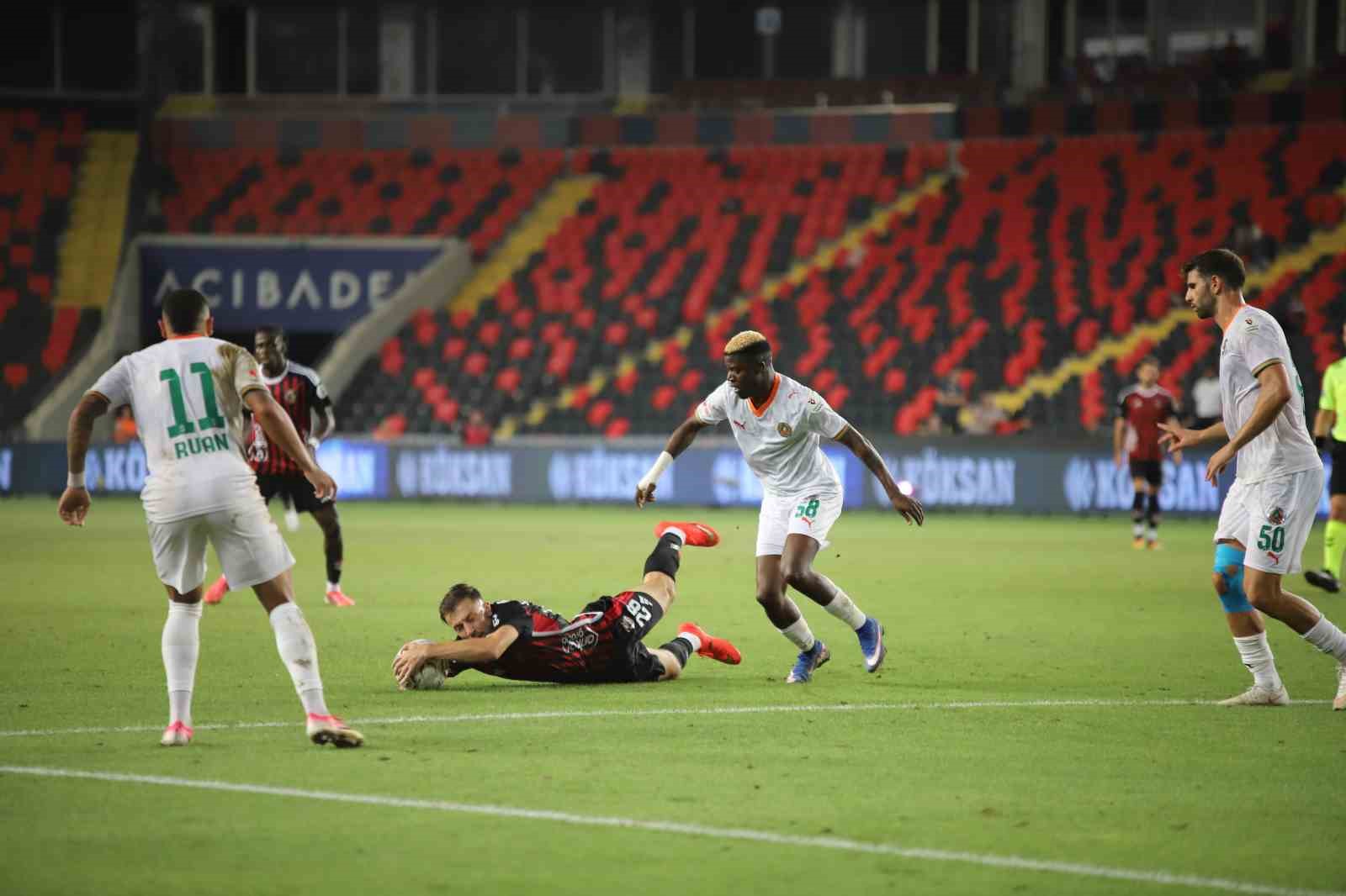 Trendyol Süper Lig: Gaziantep FK: 1 - Alanyaspor: 1 (Maç sonucu)
