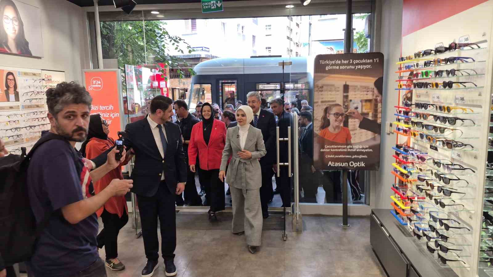 Bakan Göktaş Eskişehir esnafıyla buluştu
