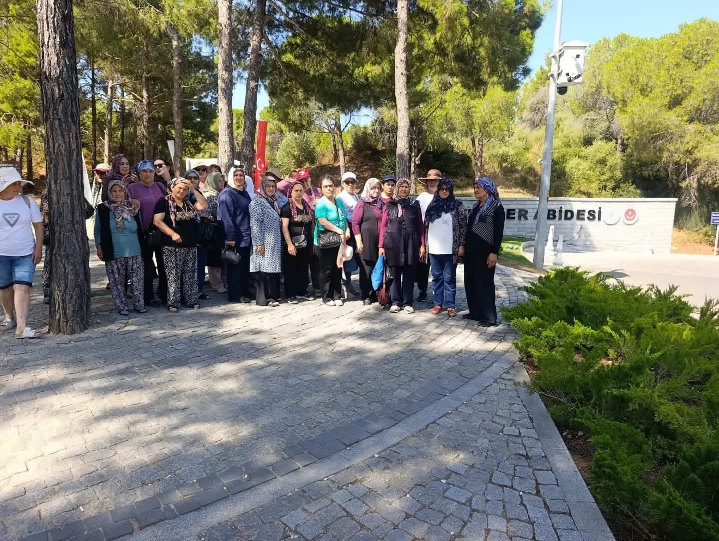 Sarıgöllü kadınlar tarihin izinde Çanakkale’yi gezdi