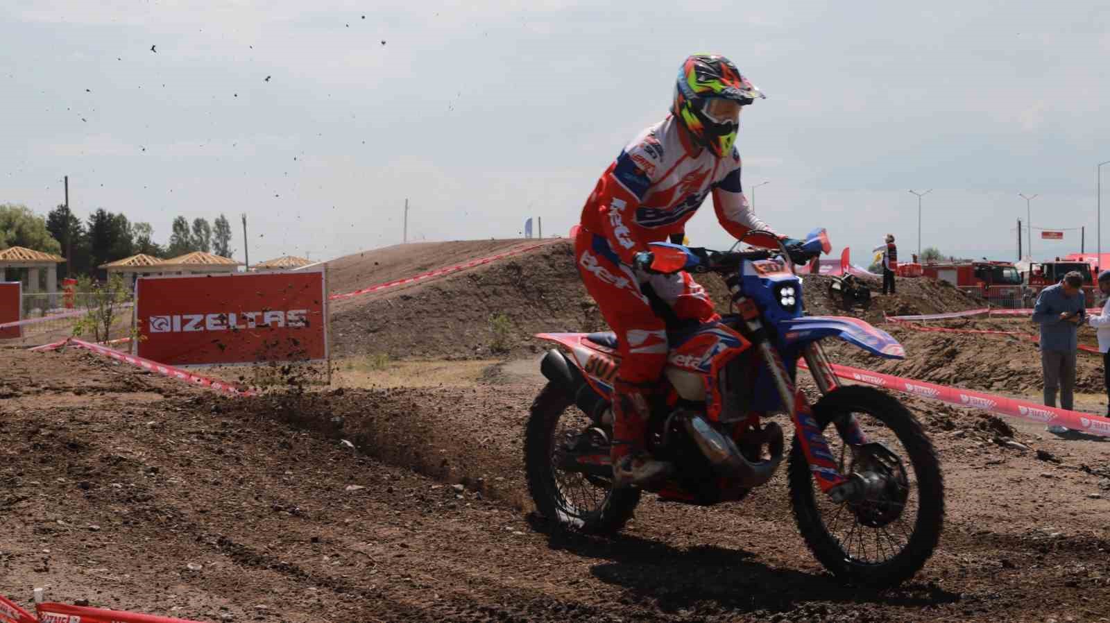 T&uuml;rkiye SKIL Enduro ve ATV Şampiyonası heyecanı sıralama turlarıyla başladı