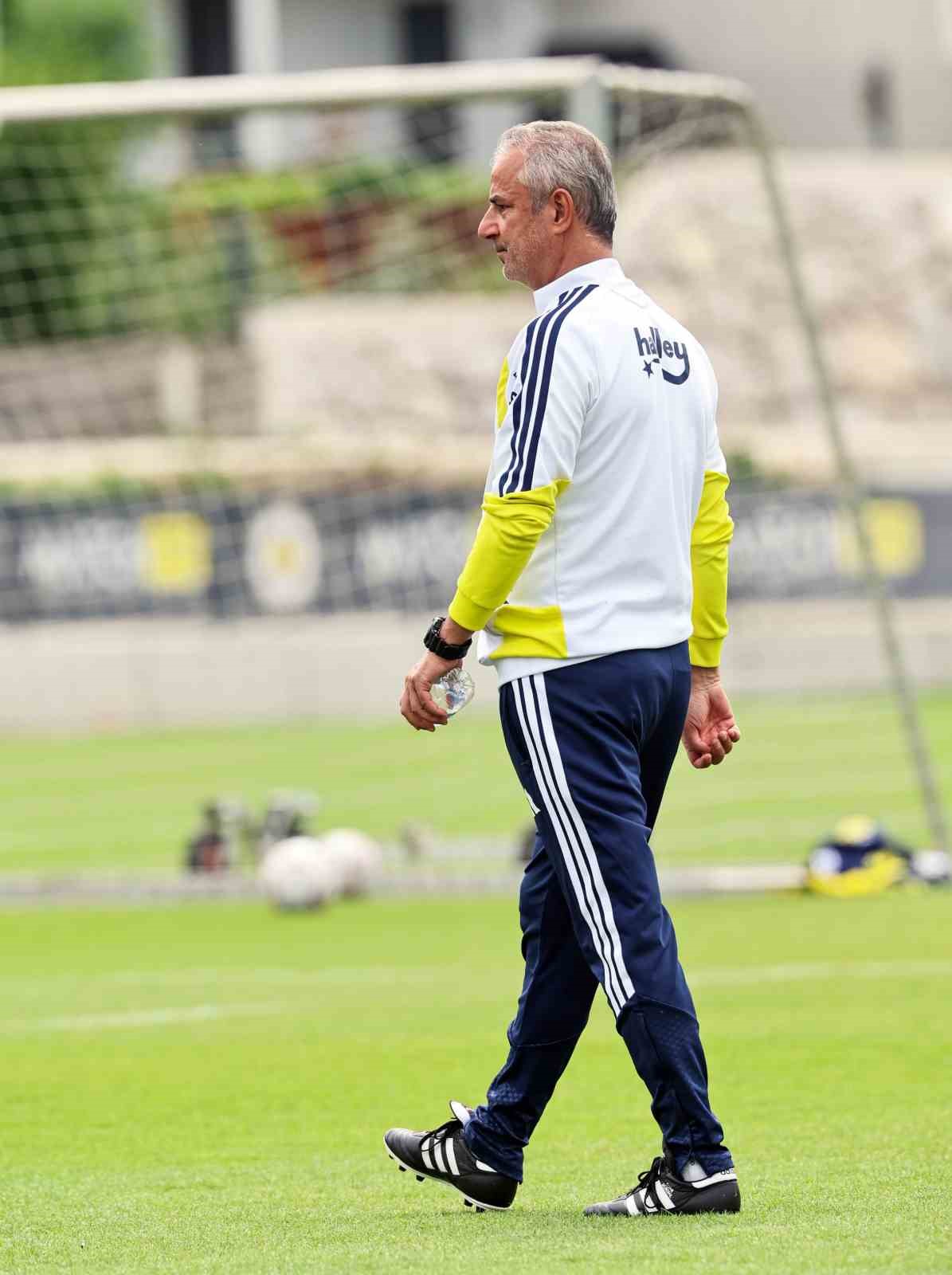Fenerbah&ccedil;e yeni sezon hazırlıklarına devam ediyor