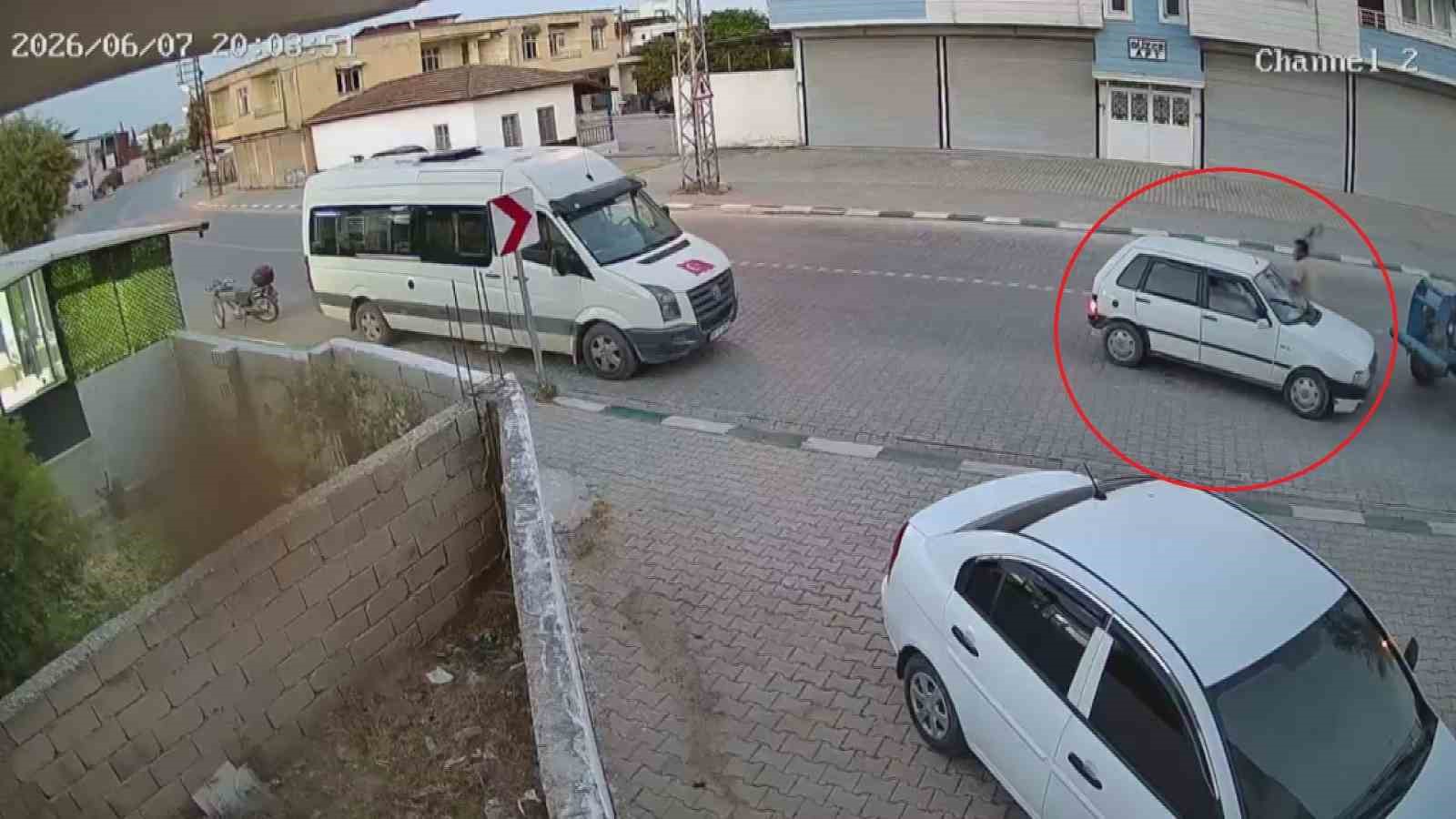 Traktörle yol kesip, kuyumcuya meydan dayağı atan kardeşlere 420 bin TL ceza