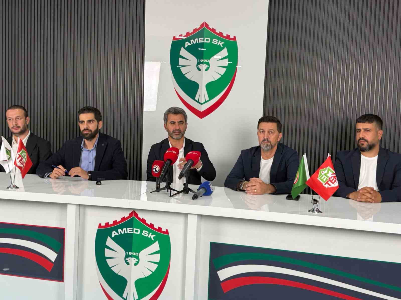 Amed Sportif Faaliyetler&rsquo;de yeni teknik direkt&ouml;r Besnik Hasi oldu