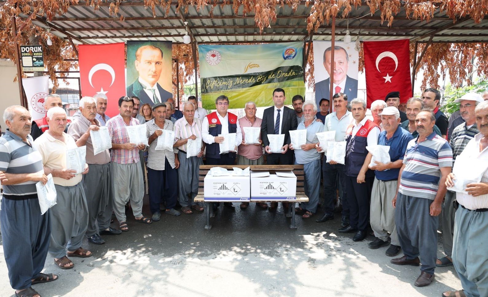 Akdeniz’de meyve sineğiyle mücadeleye ilaç desteği