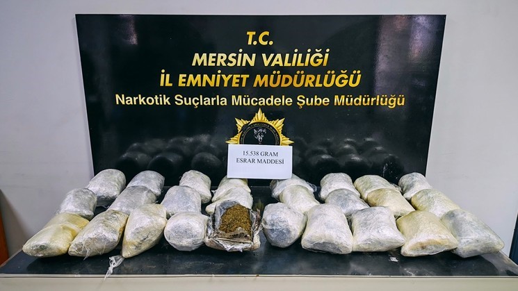 Mersin&rsquo;de uyuşturucu operasyonu: 2 ş&uuml;pheli tutuklandı