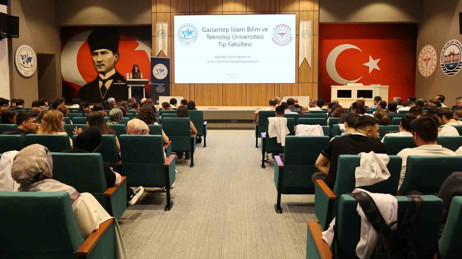 Rektör Demir: "Geleceğin hekimlerini güçlü bir akademik ve klinik altyapıyla yetiştiriyoruz"