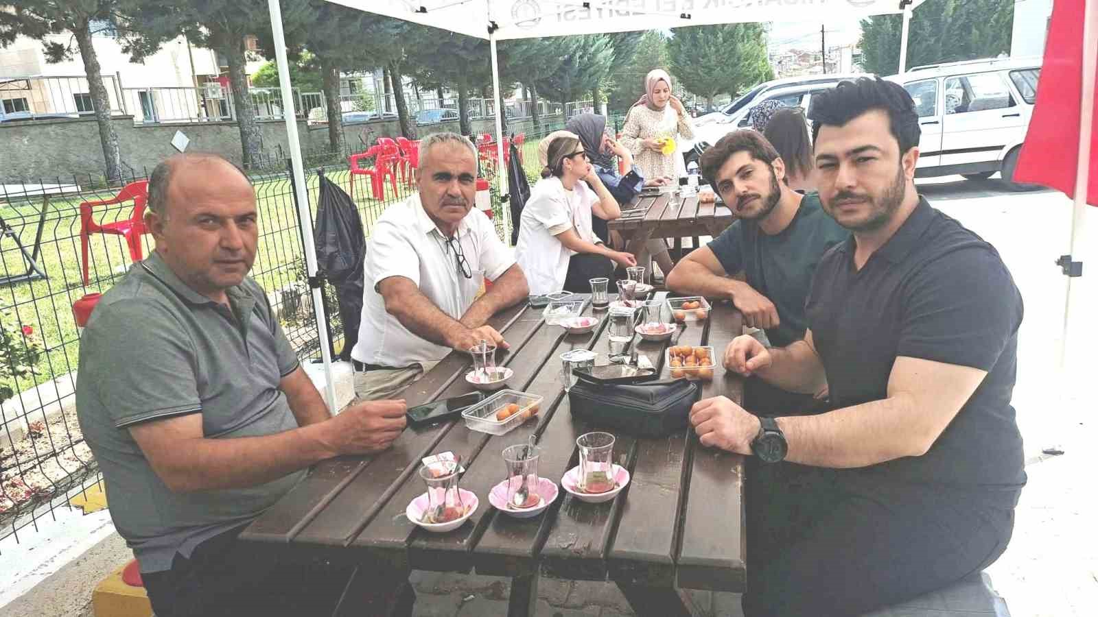 Hisarcık İl&ccedil;e Hastanesi&rsquo;nde geleneksel lokma hayrı
