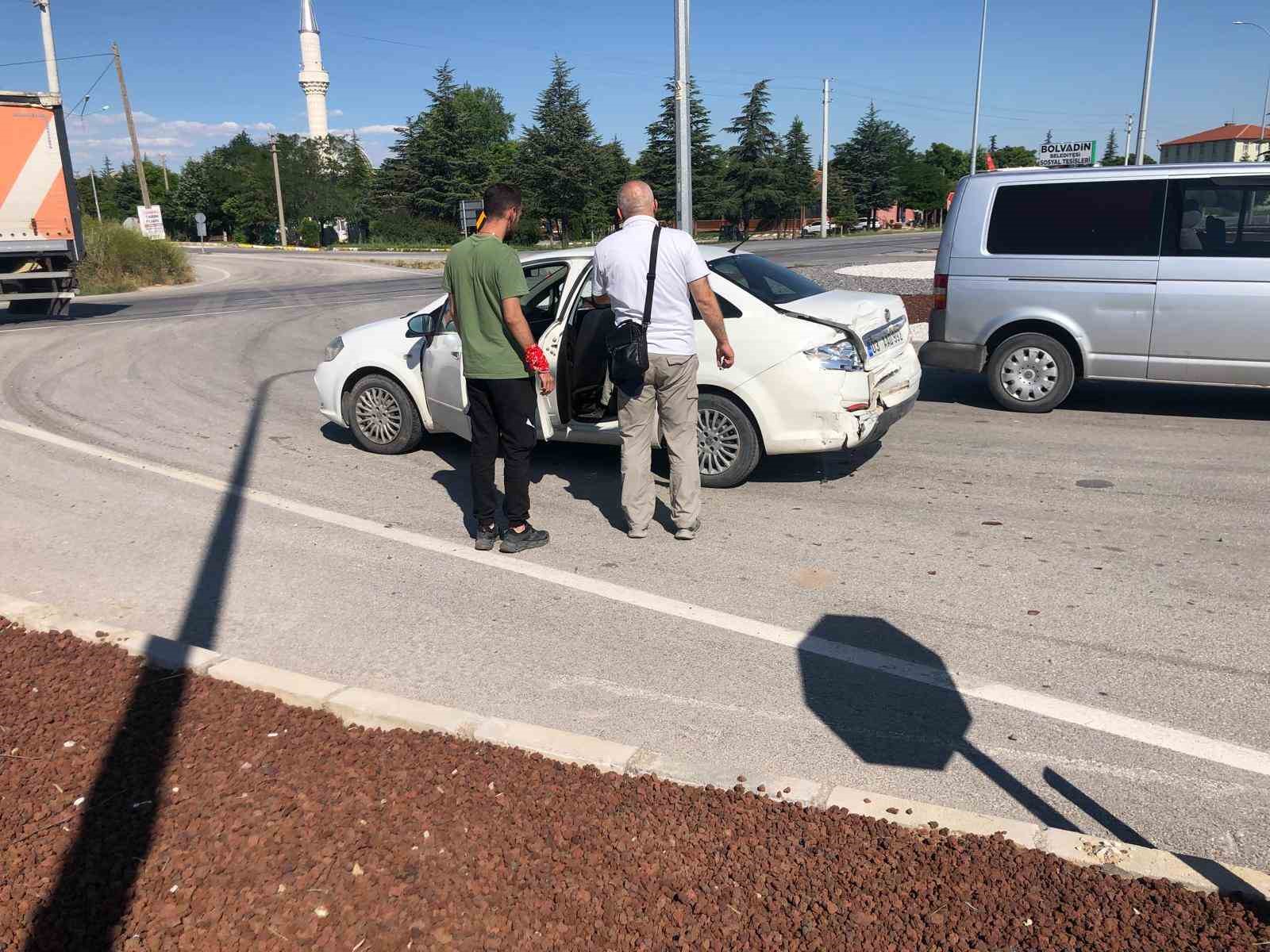 Bolvadin’de trafik kazası: 1 yaralı