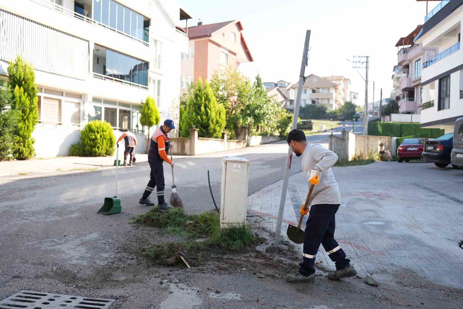 Serdar Mahallesi&rsquo;nde k&ouml;şe bucak temizlik