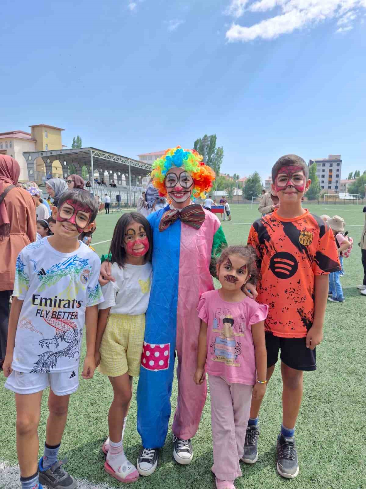 Patnos’ta Gençlik Festivali Büyük İlgi Gördü