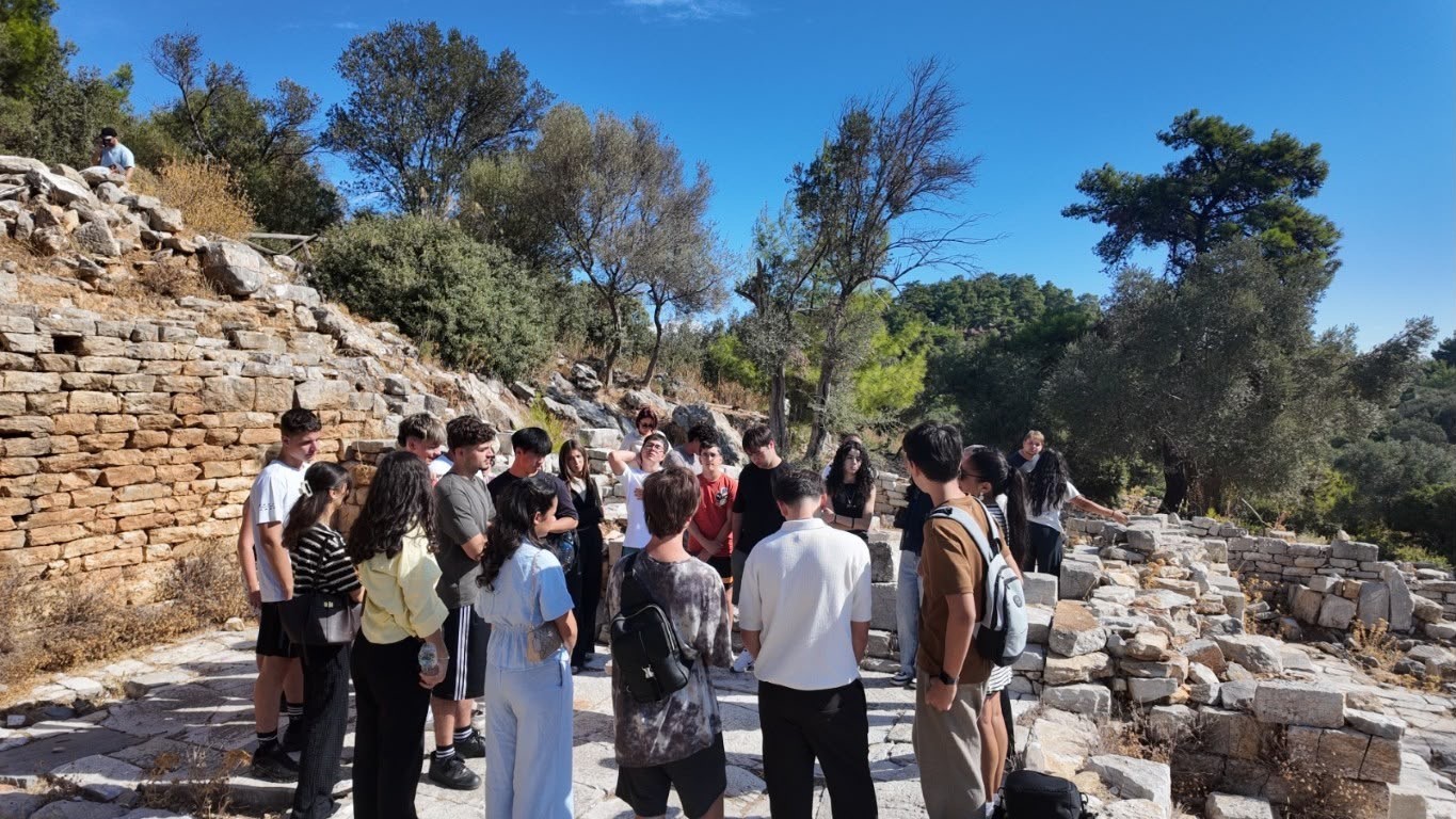 Bodrum&rsquo;da &ouml;ğrenciler Pedasa Antik Kenti&rsquo;nde tarih ve doğayla buluştu