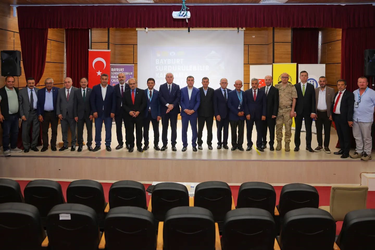 Bayburt&rsquo;un kalkınma vizyonu &ccedil;alıştayda ele alındı
