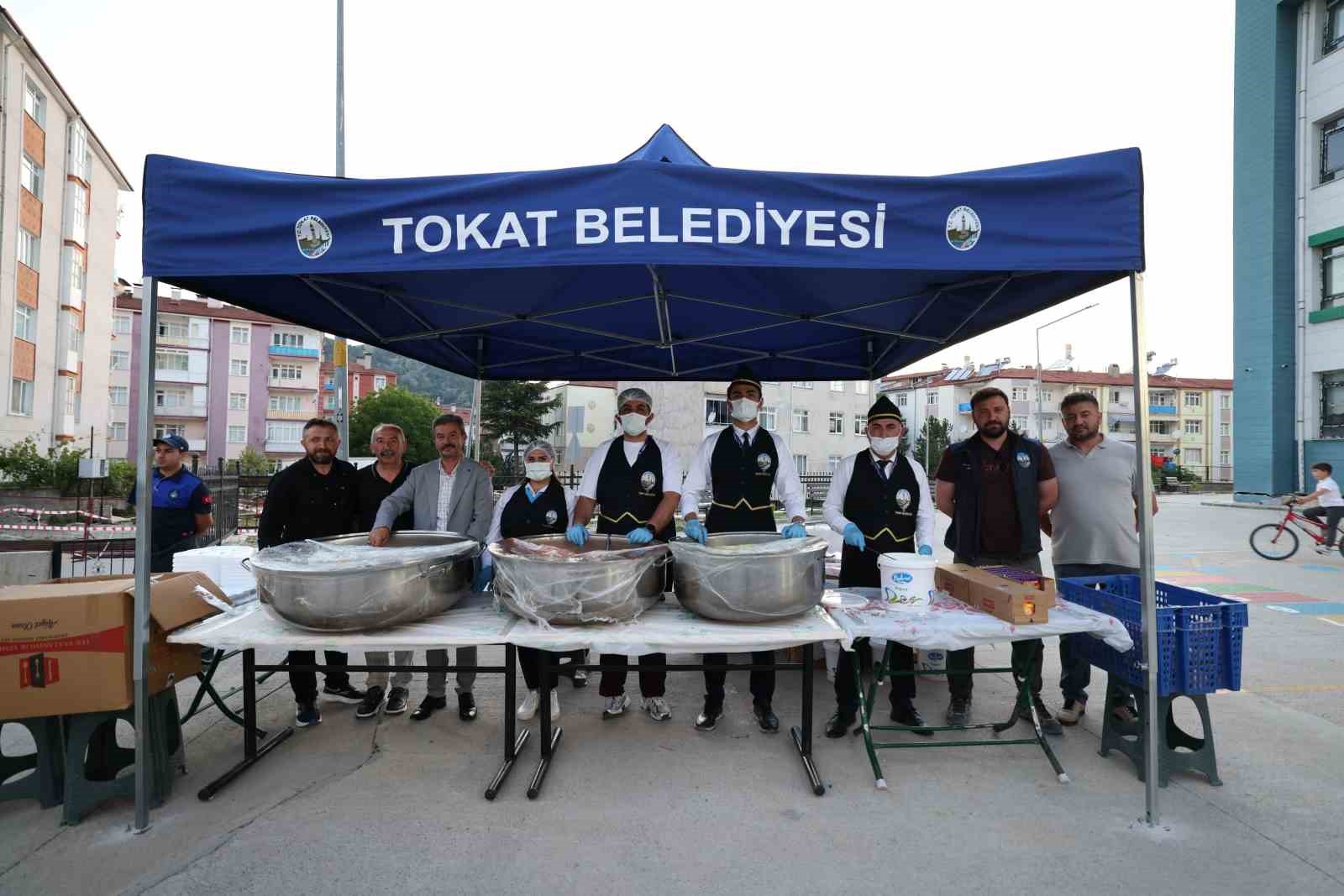 Tokat Belediyesi’nden Muharrem ayına özel iftar sofraları kuruldu