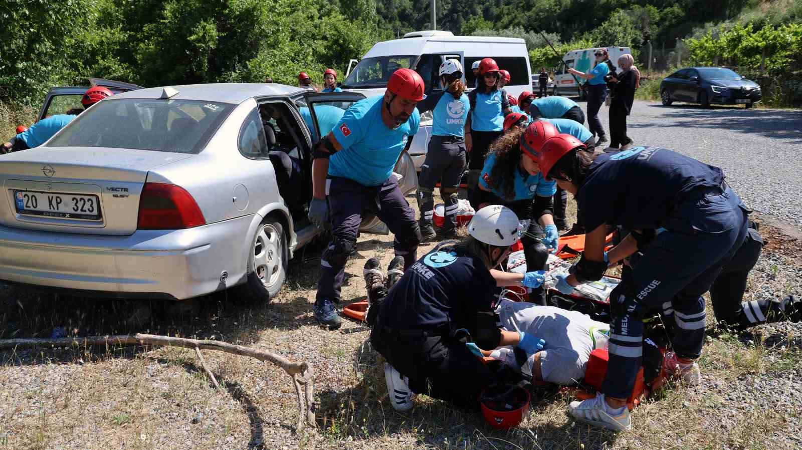 UMKE ekiplerinden kaza tatbikatı