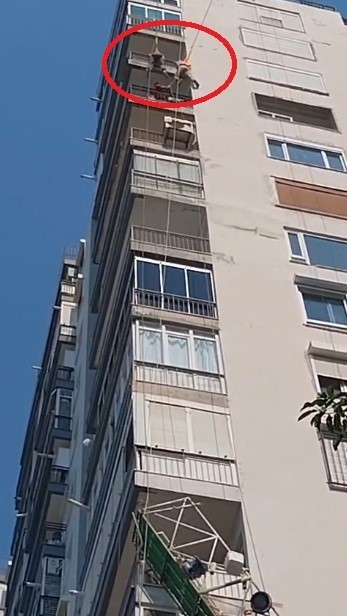 Antalya’da 15 katlı binada can pazarı