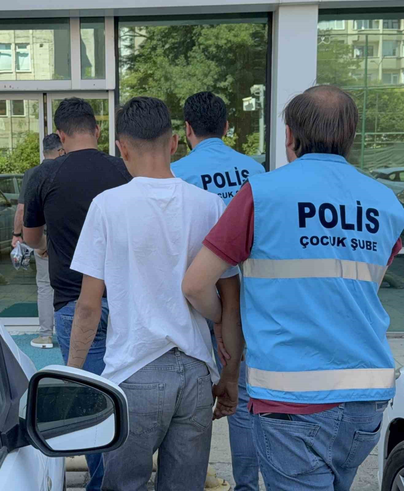Büfeyi kundaklayan çocuklar yakalandı