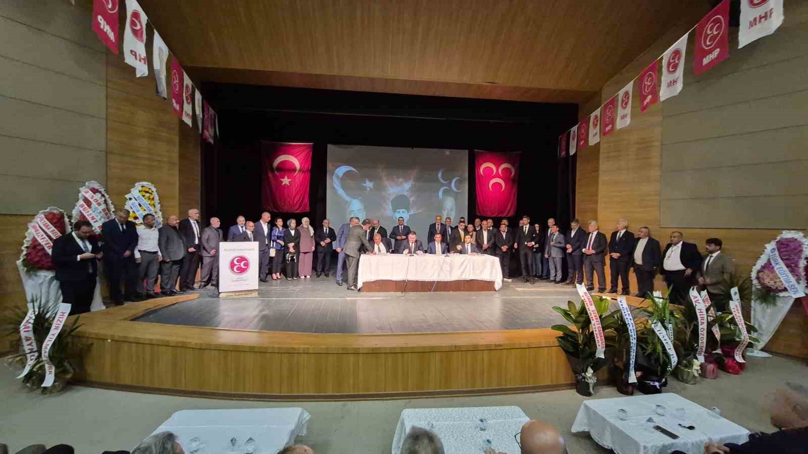 MHP Düzce İl Başkanı Caboğlu güven tazeledi