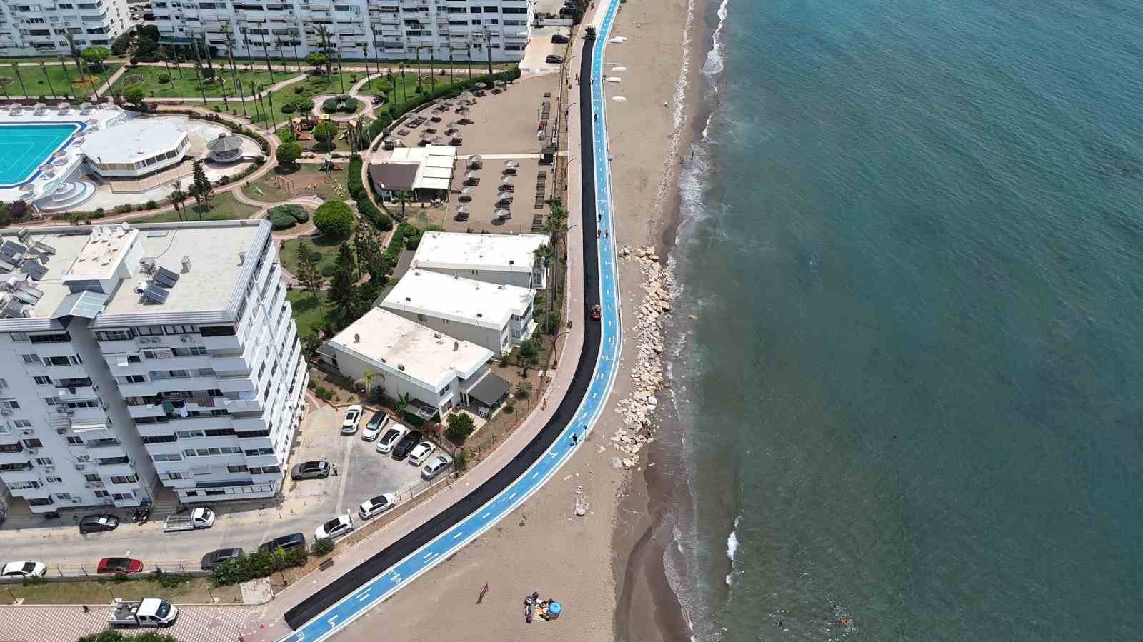 Mersin&rsquo;de sahil y&uuml;r&uuml;y&uuml;ş yolu yenilendi